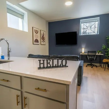 Modern Space In The Vibrant Louisville #101
